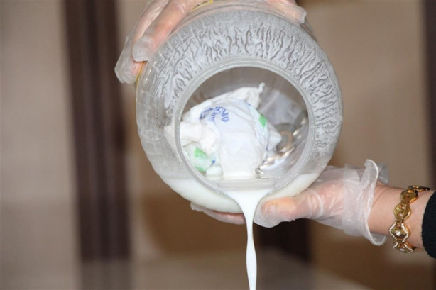 Foto - Süt bidonundan çıkanlar zabıtayı hayrete düşürdü