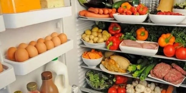 Foto - Buzdolabı, modern hayatın sağladığı en büyük nimetlerden biri. Yiyecek ve içeceklerin bozulmadan uzun süre saklanmasına olanak veren buzdolabını yanlış kullanıyorsanız besinlerin daha hızlı bozulacağını fark edeceksiniz. Yiyecekler uzun süre bozulmadan nasıl saklanır?