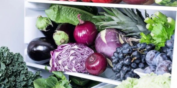 Foto - Süt ve yumurtaları buzdolabı kapısında saklamamalısınız! Çünkü...