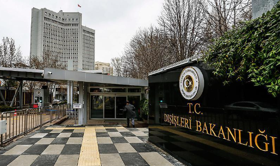 Foto - Suudi Arabistan bir ‘kefiye’ye yenik düştü! İstanbul Milletvekili Hasan Turan Kabe’de böyle gözaltına alındı