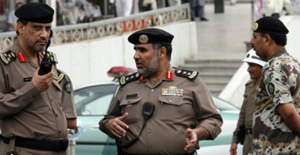 Foto - Suudi Arabistan bir ‘kefiye’ye yenik düştü! İstanbul Milletvekili Hasan Turan Kabe’de böyle gözaltına alındı