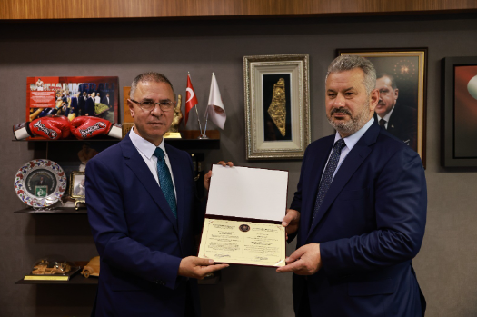 Foto - Suudi Arabistan bir ‘kefiye’ye yenik düştü! İstanbul Milletvekili Hasan Turan Kabe’de böyle gözaltına alındı