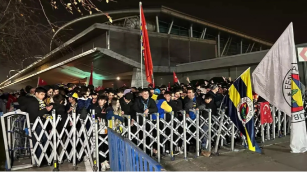 Foto - Suudi Arabistan dönüşü Ali Koç'u karşılayan siyasetçi bakın kim çıktı! Duyan şok olacak