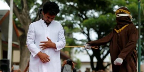 Foto - Suudi Arabistan'da dikkat çeken 'kırbaç' kararı