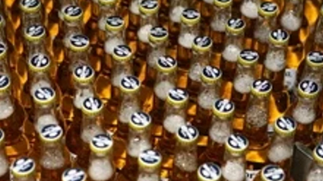 Foto - Suudi Arabistan'da helal bira reklamı yayınlandı: Alkol yasağı geçtiğimiz aylarda kaldırılmıştı...