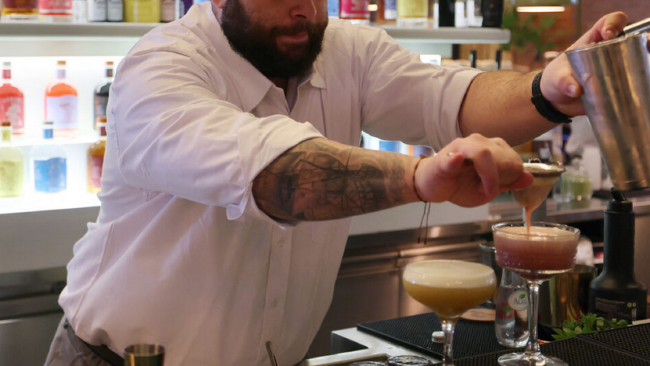 Foto - Suudi Arabistan'da helal bira reklamı yayınlandı: Alkol yasağı geçtiğimiz aylarda kaldırılmıştı...