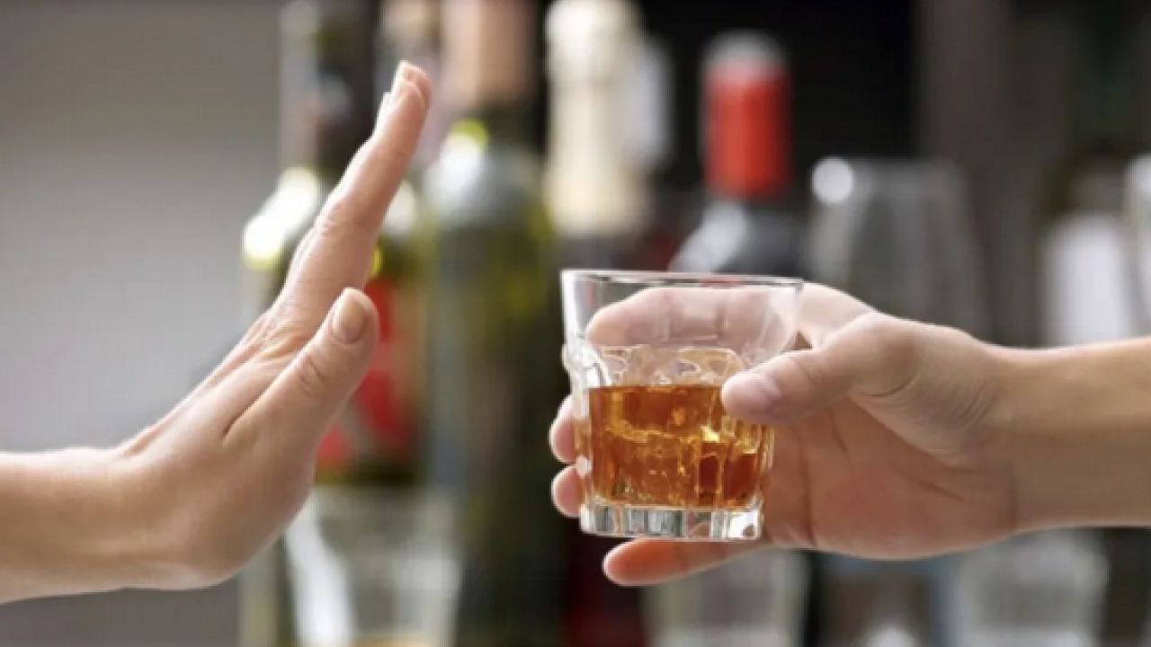 Foto - Suudi Arabistan'da helal bira reklamı yayınlandı: Alkol yasağı geçtiğimiz aylarda kaldırılmıştı...