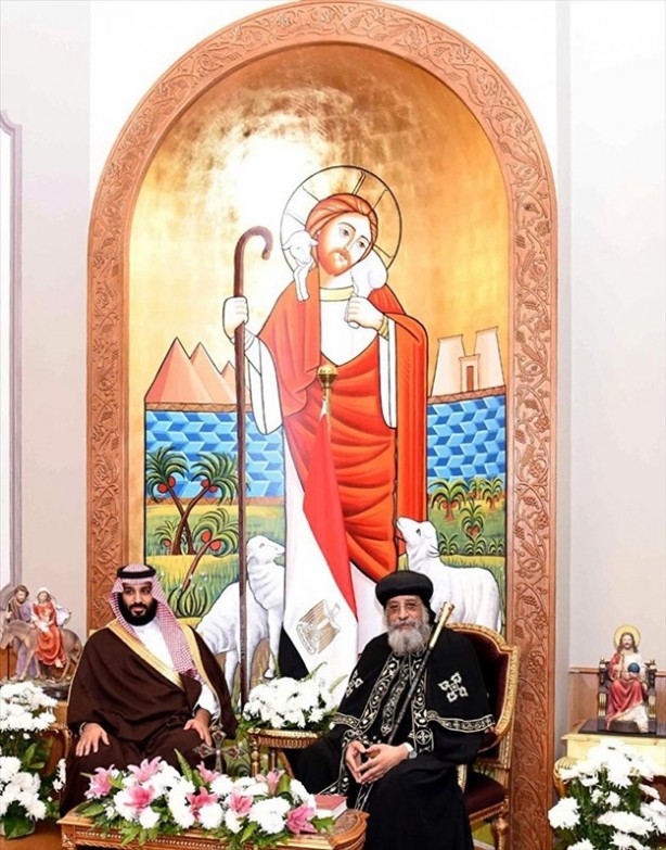 Suudi Arabistan'da "ılımlı İslam'ın" etkileri sürüyor.. o kiliseyi ziyaret etti