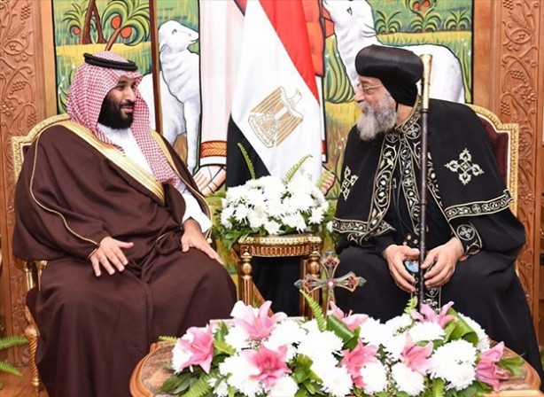 Foto - Suudi Arabistan'da "ılımlı İslam'ın" etkileri sürüyor.. o kiliseyi ziyaret etti
