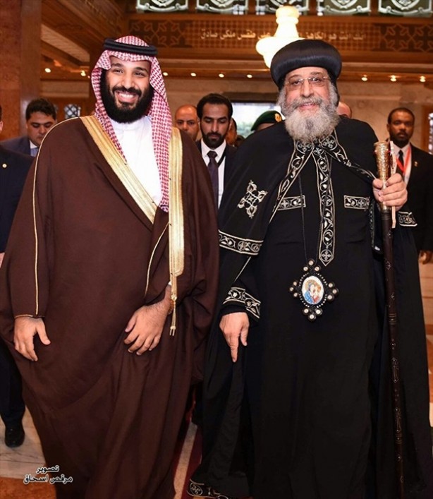 Foto - Suudi Arabistan'da "ılımlı İslam'ın" etkileri sürüyor.. o kiliseyi ziyaret etti