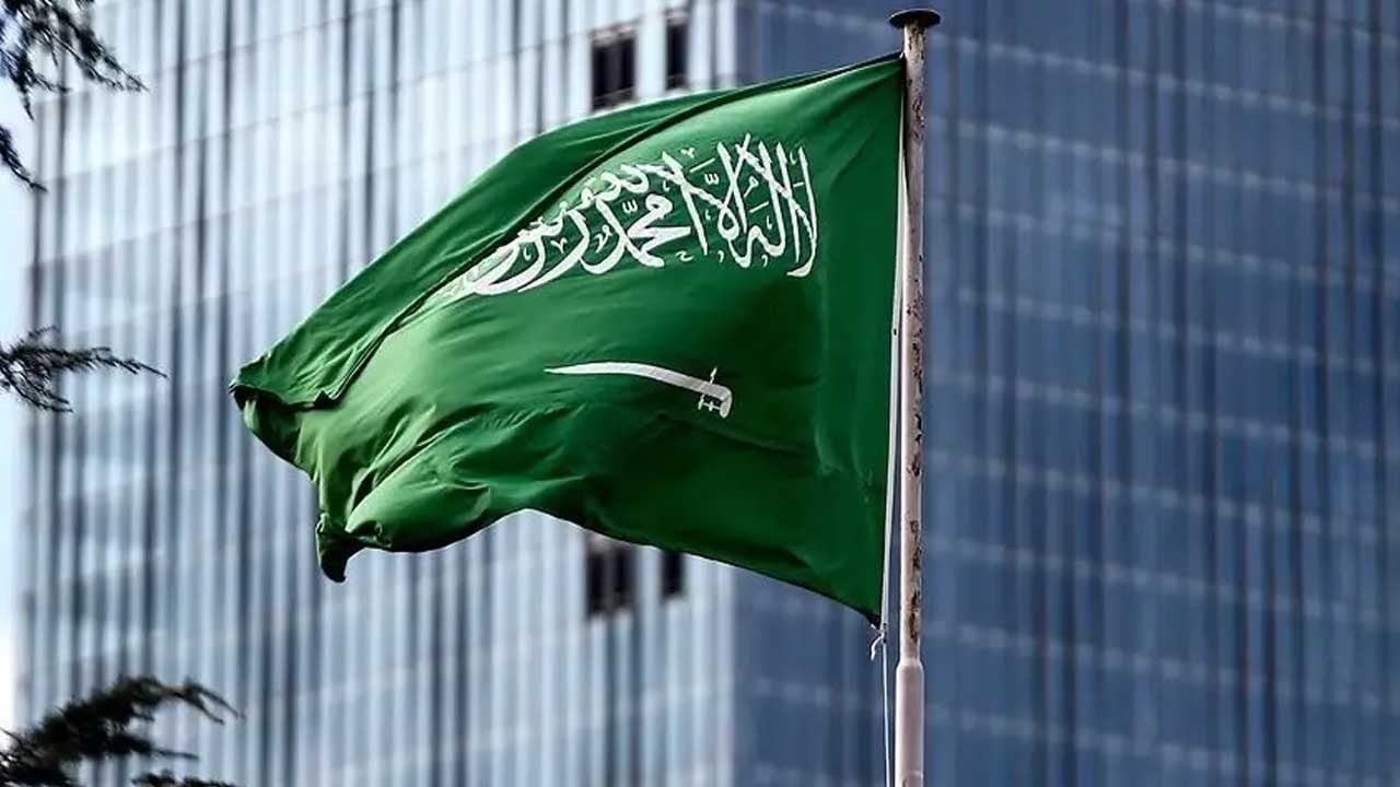 Foto - Suudi Arabistan'da sıcak saatler yaşanıyor