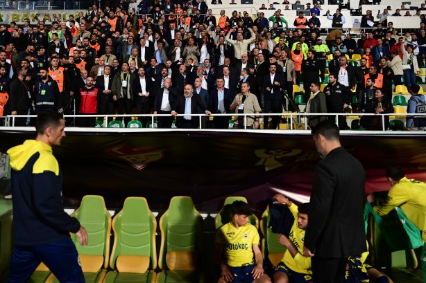 Foto - Suudi Arabistan'dan sonra şimdi de bunu yaptılar! Fenerbahçe sahadan çekildi! TFF'nin yol haritası ne olacak?