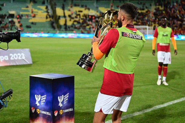 Foto - Suudi Arabistan'dan sonra şimdi de bunu yaptılar! Fenerbahçe sahadan çekildi! TFF'nin yol haritası ne olacak?