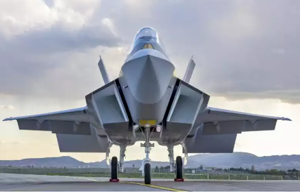 Suudi Arabistanlı yetkili "Nasıl böyle cümle kurabiliyorsunuz" demişti! MMU Kaan için flaş karar alındı