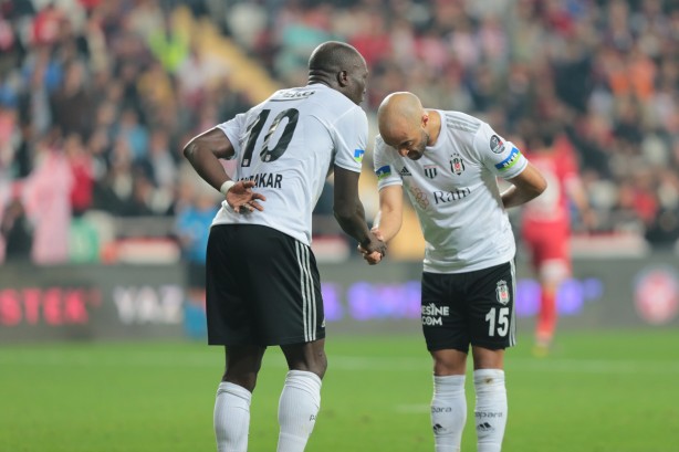 Suudi Arabistanlılar dizlerini dövüyor... Müthiş adım atıldı: Herkesi şaşkına çeviren çıkış... Peş peşe: 