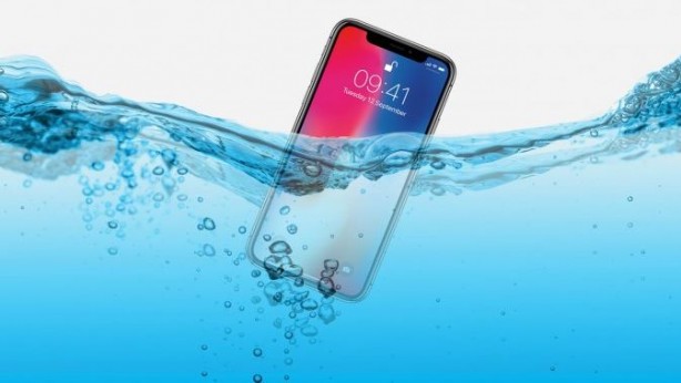 Foto - Suya düşen telefonunuzu kurtarın