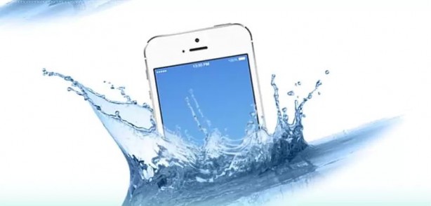 Foto - Suya düşen telefonunuzu kurtarın