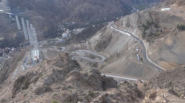 Foto - Suya gömülen Yusufeli'nde 'hayvan oteli'