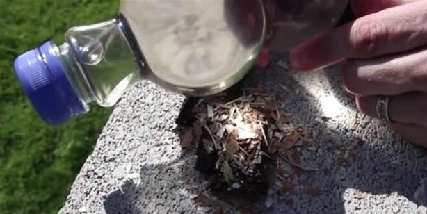 Foto - Suyla ateş yakabileceğinizi biliyor muydunuz?