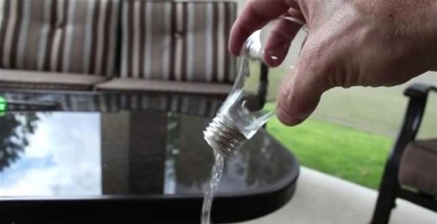 Foto - Suyla ateş yakabileceğinizi biliyor muydunuz?