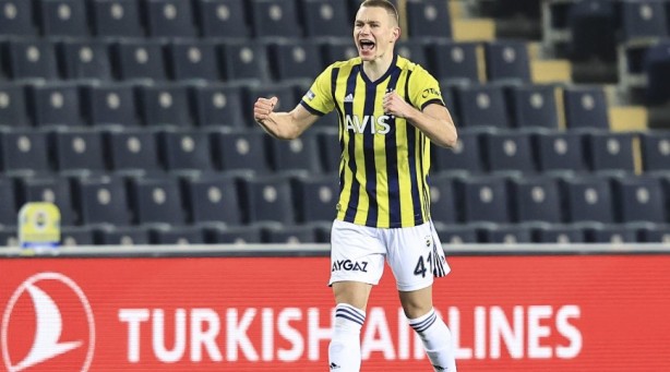 Foto - Szalai için müthiş haber