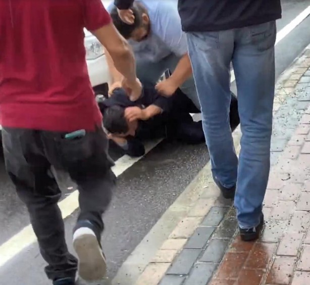 Foto - 'Taciz' iddiası! Tekme tokat dövdüler