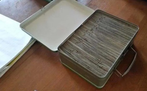 Foto - Tadilat sırasında evde öyle bir şey buldu ki... İnanılmaz!