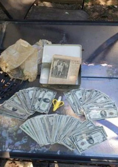 Foto - Tadilat sırasında evde öyle bir şey buldu ki... İnanılmaz!