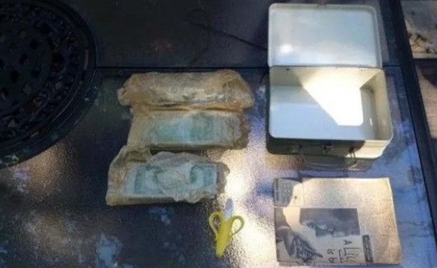 Foto - Tadilat sırasında evde öyle bir şey buldu ki... İnanılmaz!