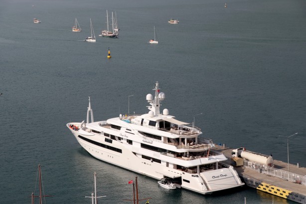 Taha Mikati&rsquo;nin ultra lüks yatı &ldquo;Chopi Chopi&rdquo; Fethiye&rsquo;de - Yeni Akit