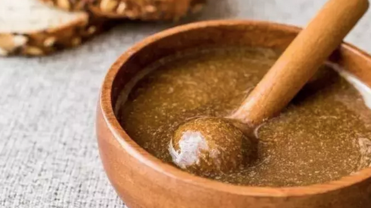 Foto - Tahinin içine kaşık kaşık ekleyin! Tahin tıkalı damarları yağ çözücü gibi açıyor! Kemikleri beton gibi güçlendirip demir depolarını fullüyor!