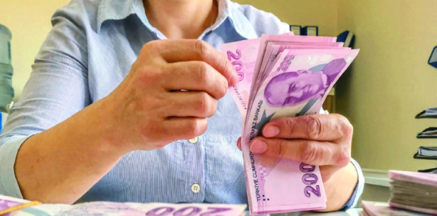 Foto - Tahminleri hep çıkan isim yeni asgari ücreti Türkiye'ye duyurdu! Heyecanlandıran rakam