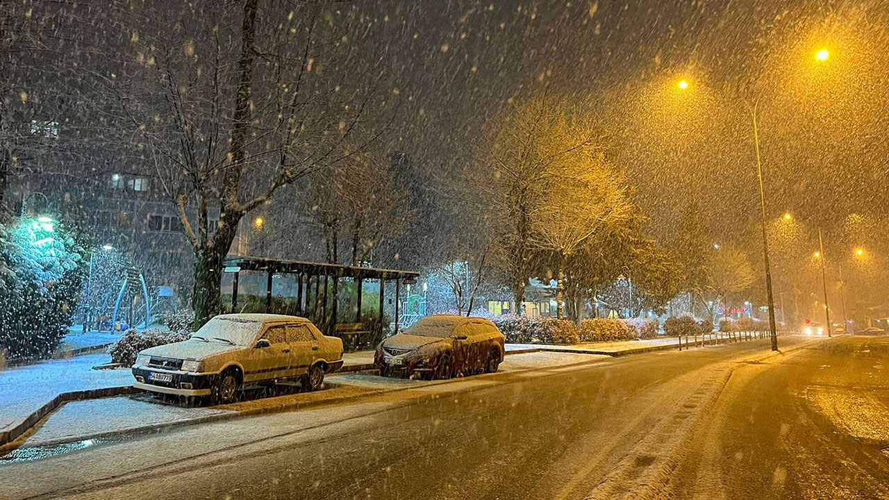 Tahminlerinde hiç yanılmayan isim uyardı: Kar yağışı fena geliyor! O gün okulları tatil edin