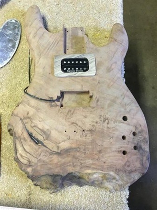 Foto - Tahta parçasını öyle bir değerlendirdi ki!