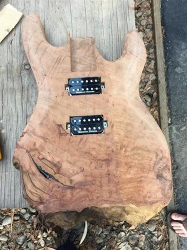 Foto - Tahta parçasını öyle bir değerlendirdi ki!