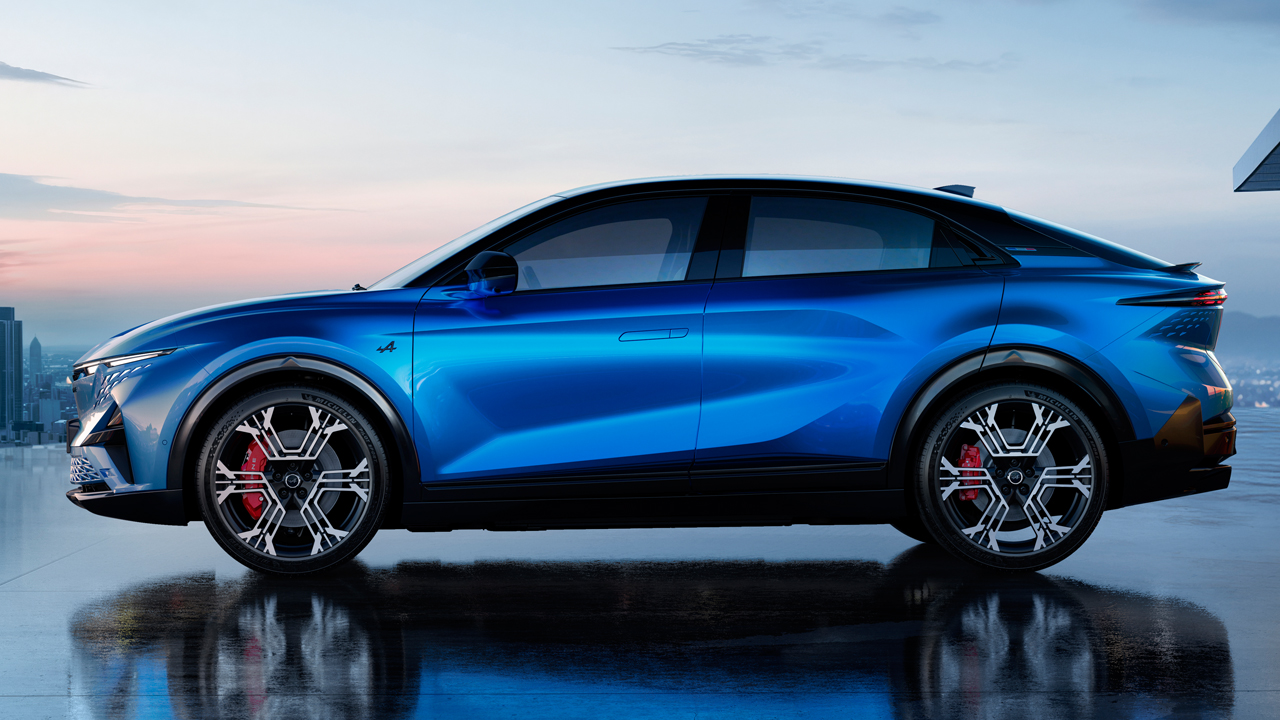 Foto - "Takım Elbiseli Yarış Otomobili" 2026’da Türkiye’de! Alpine A390’ın dünya lansmanı yapıldı! İşte özellikleri