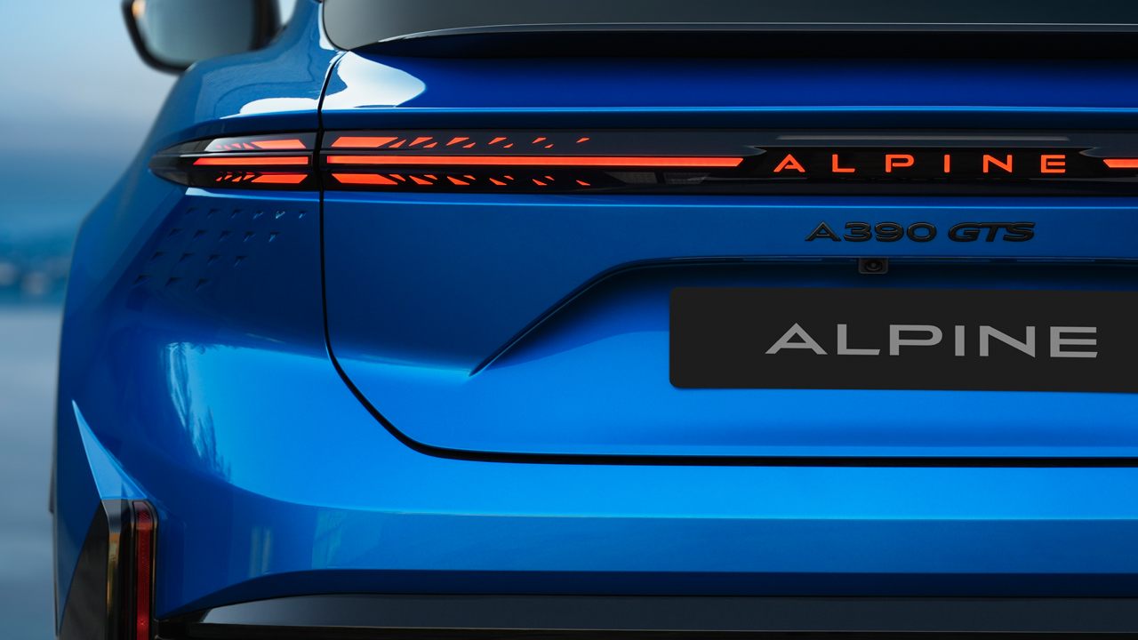 Foto - "Takım Elbiseli Yarış Otomobili" 2026’da Türkiye’de! Alpine A390’ın dünya lansmanı yapıldı! İşte özellikleri