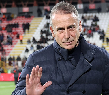 Takımın tüm çehresini boz, Avrupa'dan elen, milyon euro kulübü borçlandır sonra kaç git! İşte Abdullah Avcı gerçeği...