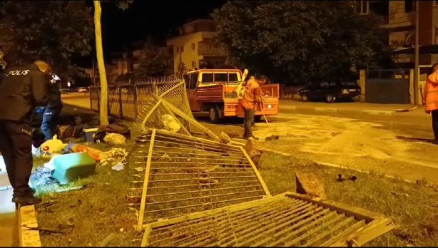 Foto - Takla atan araçta anne öldü, baba ile kızı yaralandı