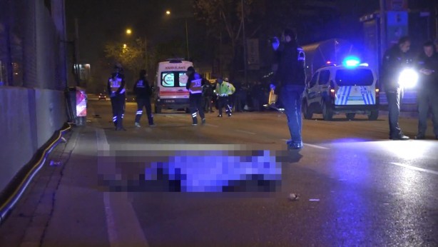 Foto - Takla atan otomobilden fırlayan kadın öldü