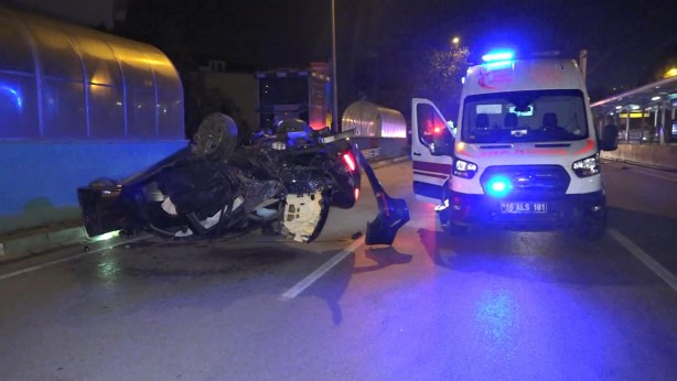 Foto - Takla atan otomobilden fırlayan kadın öldü