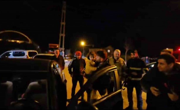 Foto - Takla atıp alev topuna döndü! Araçtan sağ çıktı, yaptığı şaşırttı