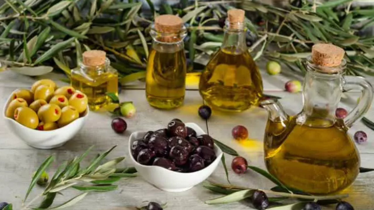 Taklit ve tağşiş yüzsüzlüğü ifşa oldu! 46 kez ismini değiştirmiş!