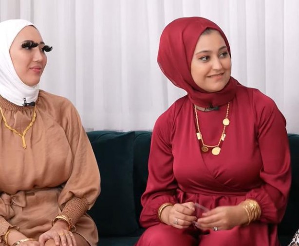 Foto - Takmayın o örtüyü artık başınıza! İyice suyunu çıkardılar! Şimdi de bu rezalet