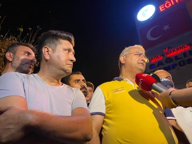 Foto - Taksicinin boğazını kesti!