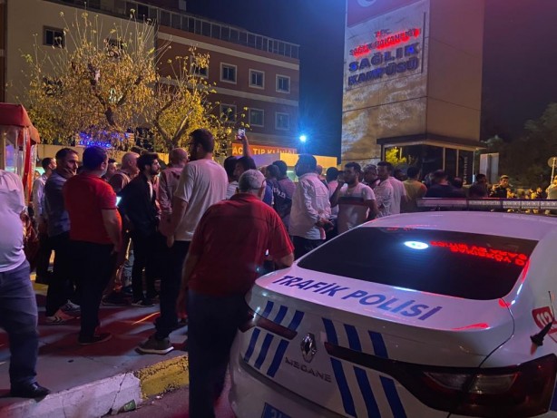 Foto - Taksicinin boğazını kesti!