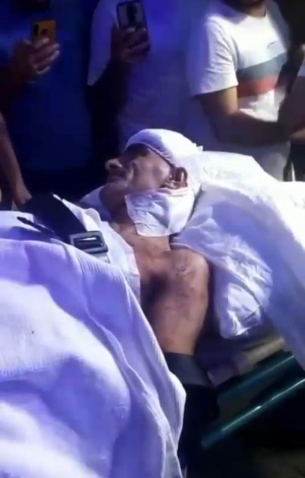 Foto - Taksicinin boğazını kesti!