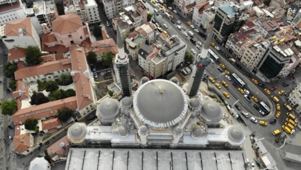 Foto - Taksim Camii'nin şerefesi göründü