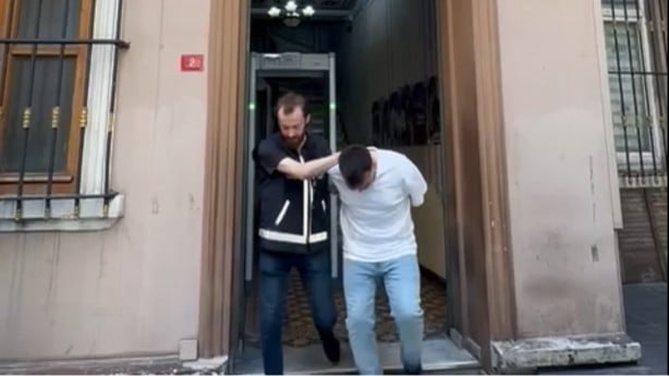 Taksim Meydanı’nda "zincirleme kapkaç"