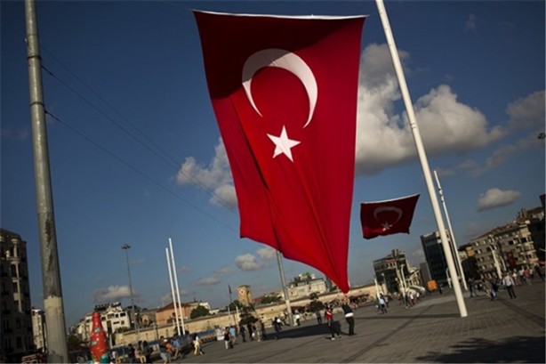 Foto - Taksim'de fotoğraf çekilmek isterken...